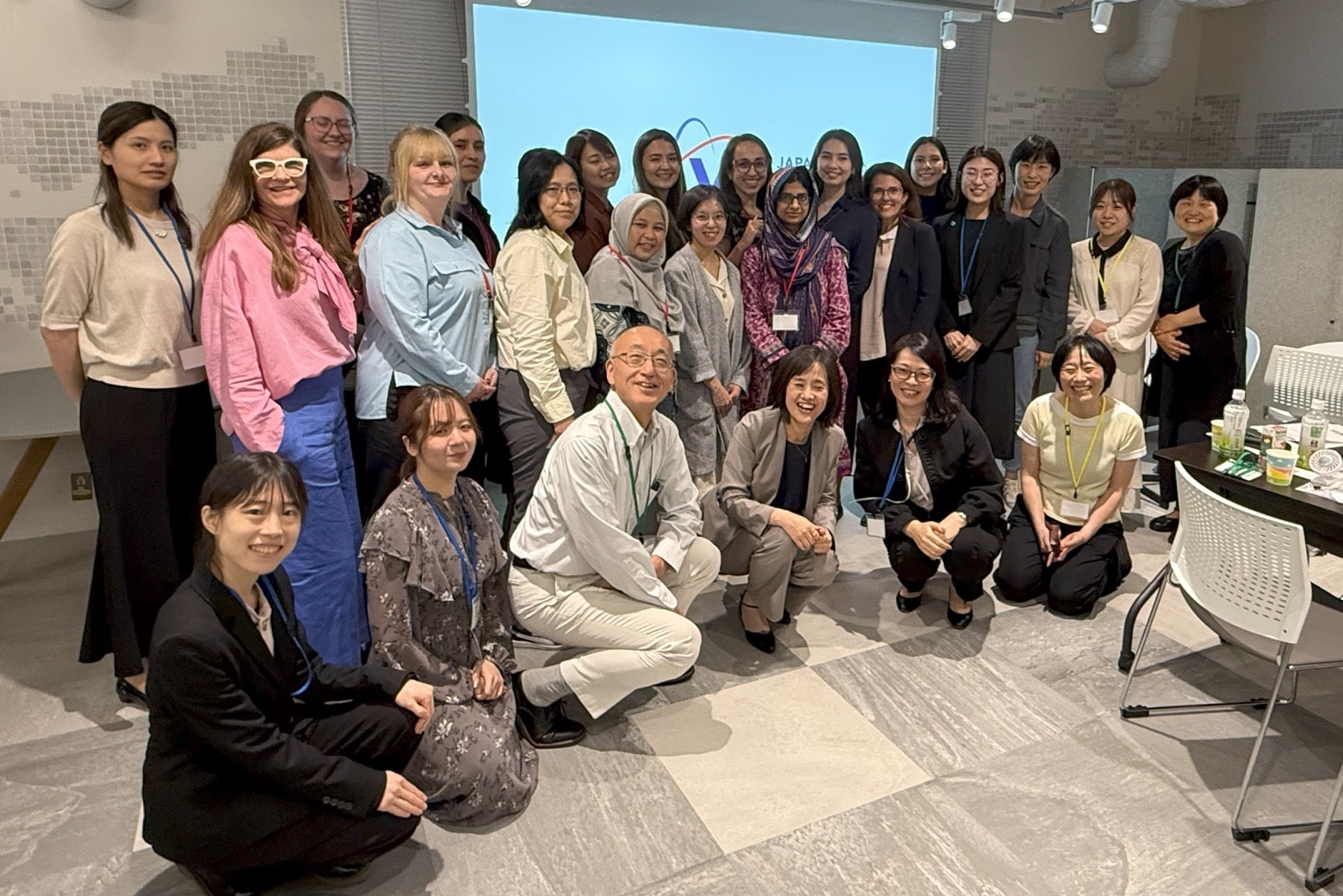 AEA「リーゼ・マイトナープログラム」参加者と交流